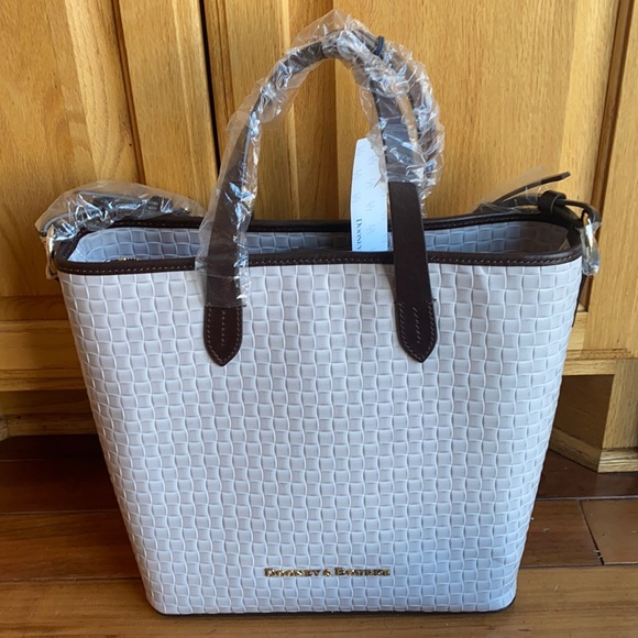 Dooney & Burke Large tote - Picture 1 of 9